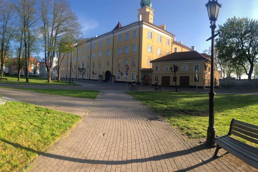 New Comfortable Apartment Nearby Promenade In 5 Minutes From Old Town Of Riga. Exteriör bild